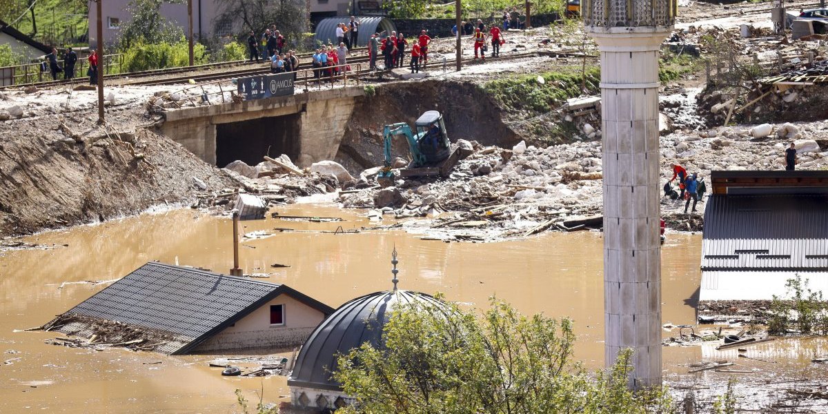 Najnovije informacije iz razorene Donje Jablanice: Lokalne vlasti otkrile šta se dešava na terenu!